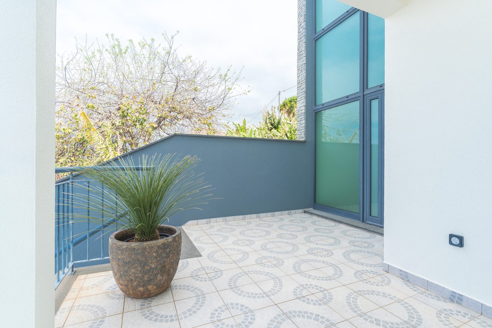 Main entrance of the villa — Casa Saudade, Madeira